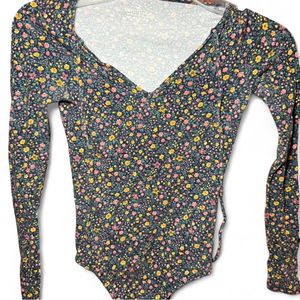 Hollister Floral Long Sleeve Bodysuit - Multicolor